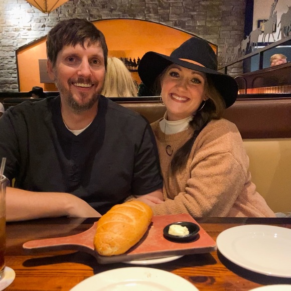 Meet your Posher, Candie - Picture 5 of 14